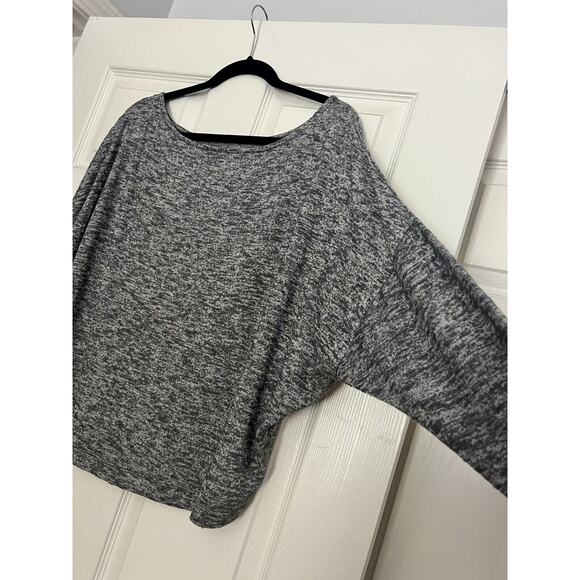 Women’s Gray Dolman Sweater Cabana By Crown & Ivy Size Small - Picture 3 of 6